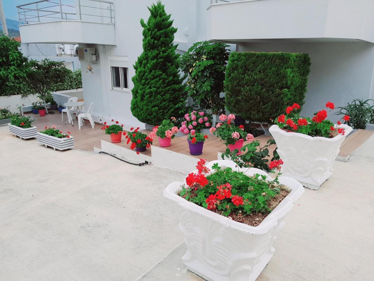 Gb Rooms Ksamil Esterno foto