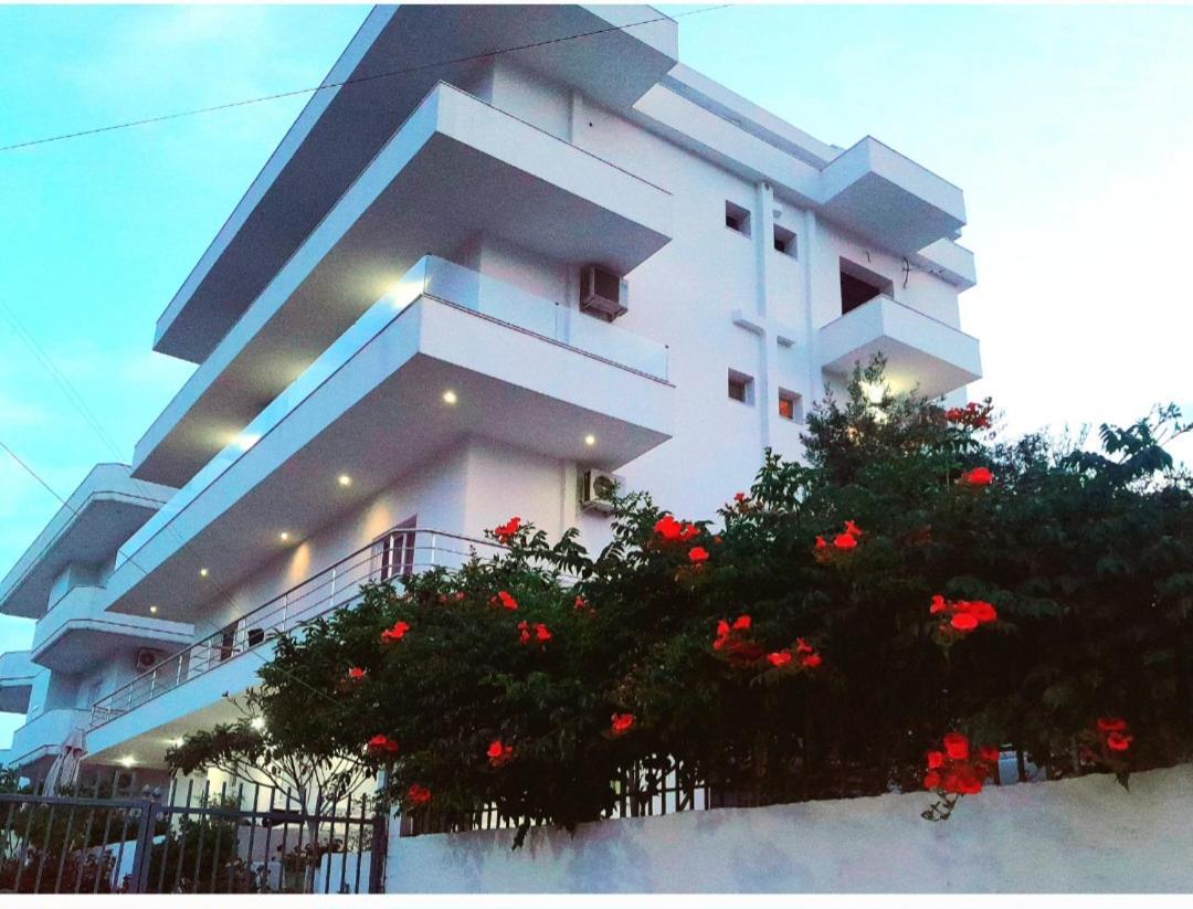 Gb Rooms Ksamil Esterno foto